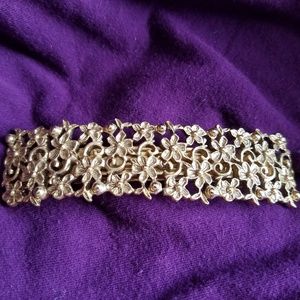 Vintage Floral Gold Hair Clip